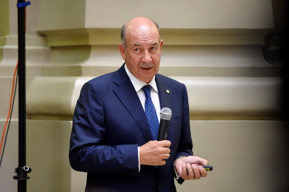 Radu Gheţea, preşedintele CEC Bank, a declarat că membri comisiei vor clarifica situaţia în cazul creditului acordat de bancă fiicei preşedintelui, Ioana Băsescu FOTO Mediafax