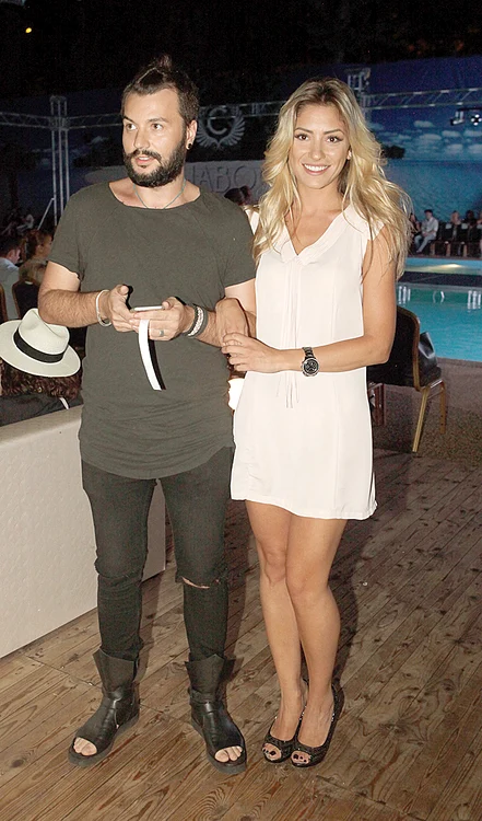 
    Misty a ieşit  joi în oraş  cu hair  stylist-ul  personal  