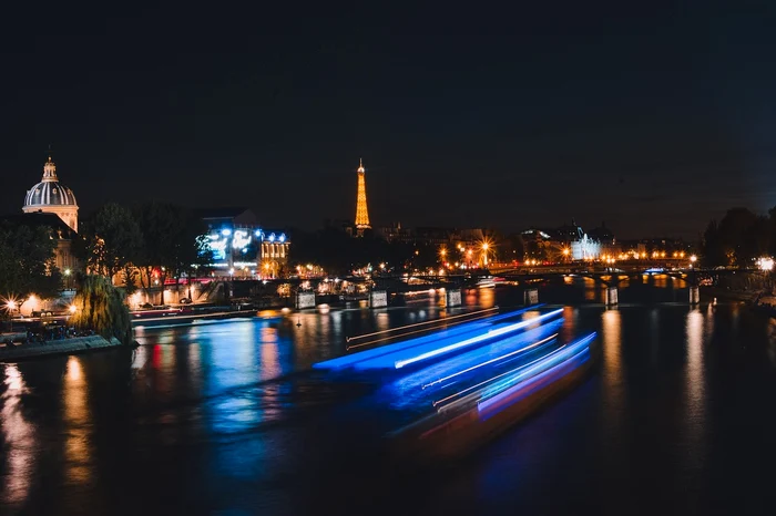 
    De astăzi, viteza maximă de circulație în Paris va fi de 30 km pe orăFoto: Pixabay  