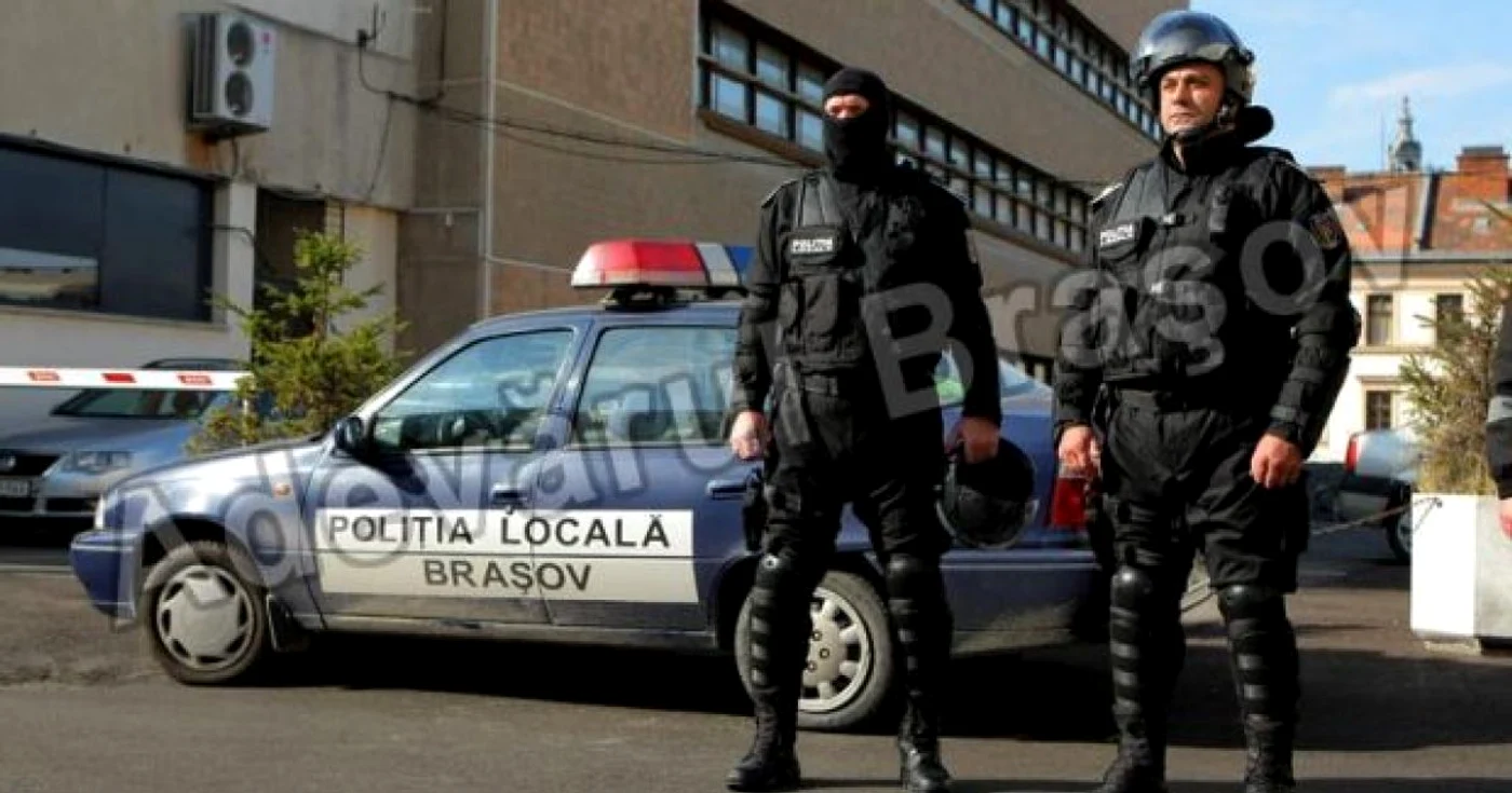Suspecţii au fost prinşi de poliţiştii locali 
