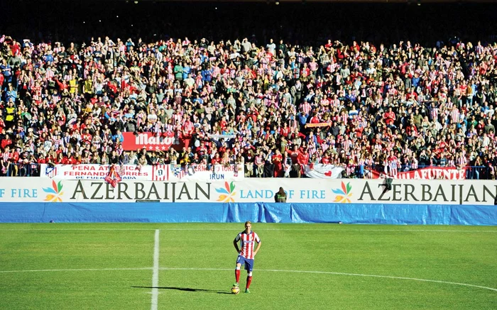 Un stadion arhiplin  l-a primit cu braţele  deschise pe  Fernando Torres 