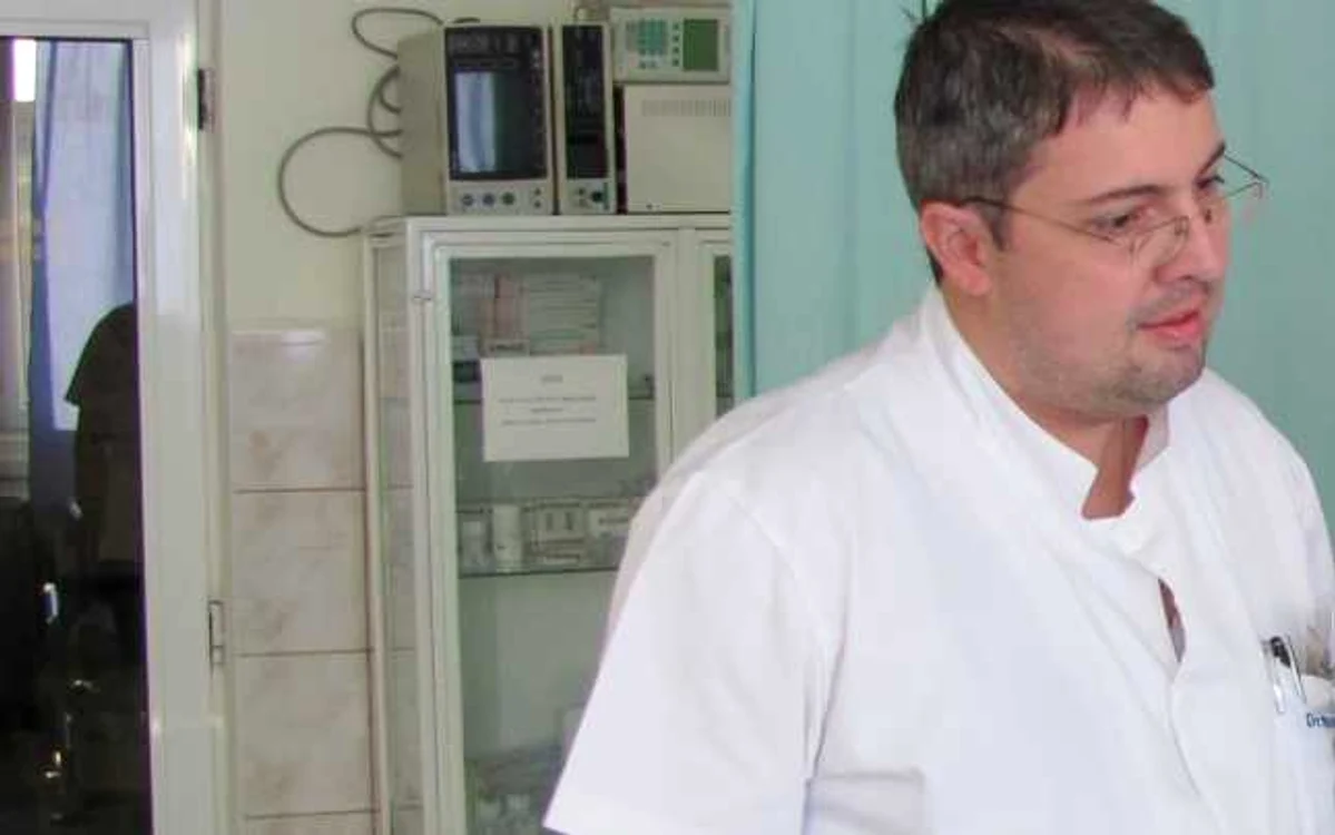 Răzvan Curcă este oncolog la Spitalul de Urgenţă 