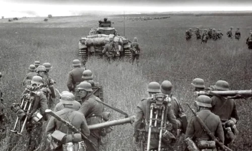 Marea Britanie şi operaţiunea Barbarossa: prietenia a doua ideologii diferite jpeg