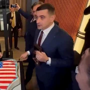 simion tort groenlanda jpg