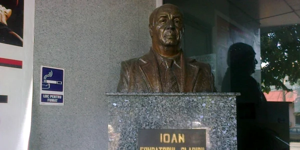 Bust Ioan Cârpaci