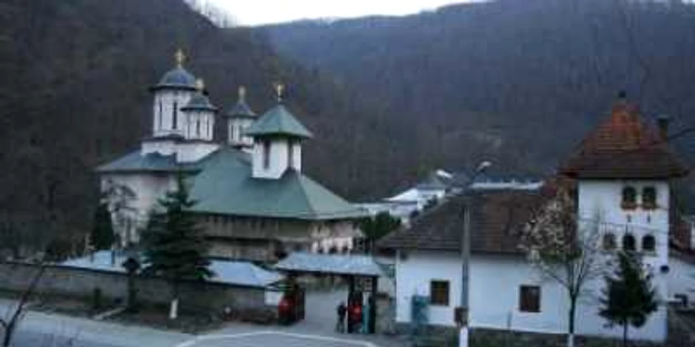 Târgu Jiu: Mânăstirile la control