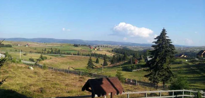 Evenimentul are loc într-o zonă pitorească. FOTO: Remus Florescu