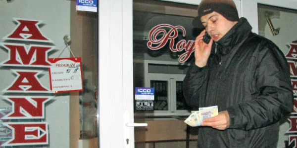 Cu banii obţinuţi în schimbul bunurilor, mulţi români vor trece mai uşor de Sărbători