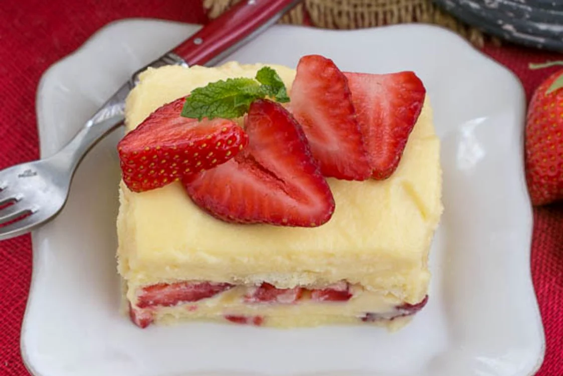 Tiramisu alb, un desert spectaculos FOTO Shutterstock