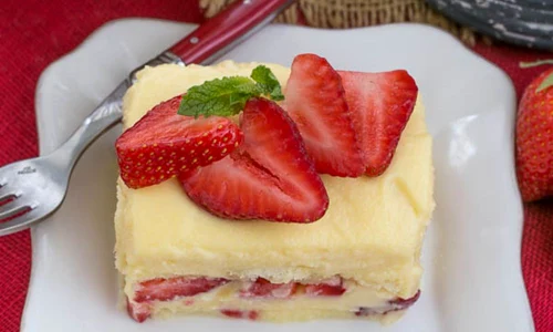 tiramisu cu capsuni jpeg