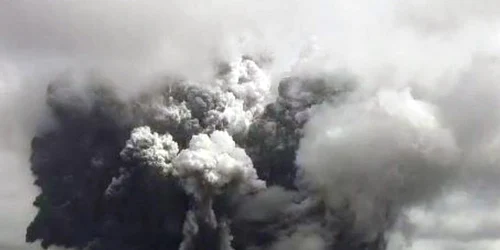 Vulcan erupt in Japonia FOTO EPA-EFE