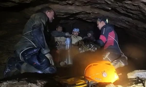 Cinci dintre bărbații blocați în peștera inundată din Laos au fost salvați FOTO Profimedia