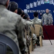 Partidul Muncitorilor din Kurdistan îşi anunţă dizolvarea Foto X jpg