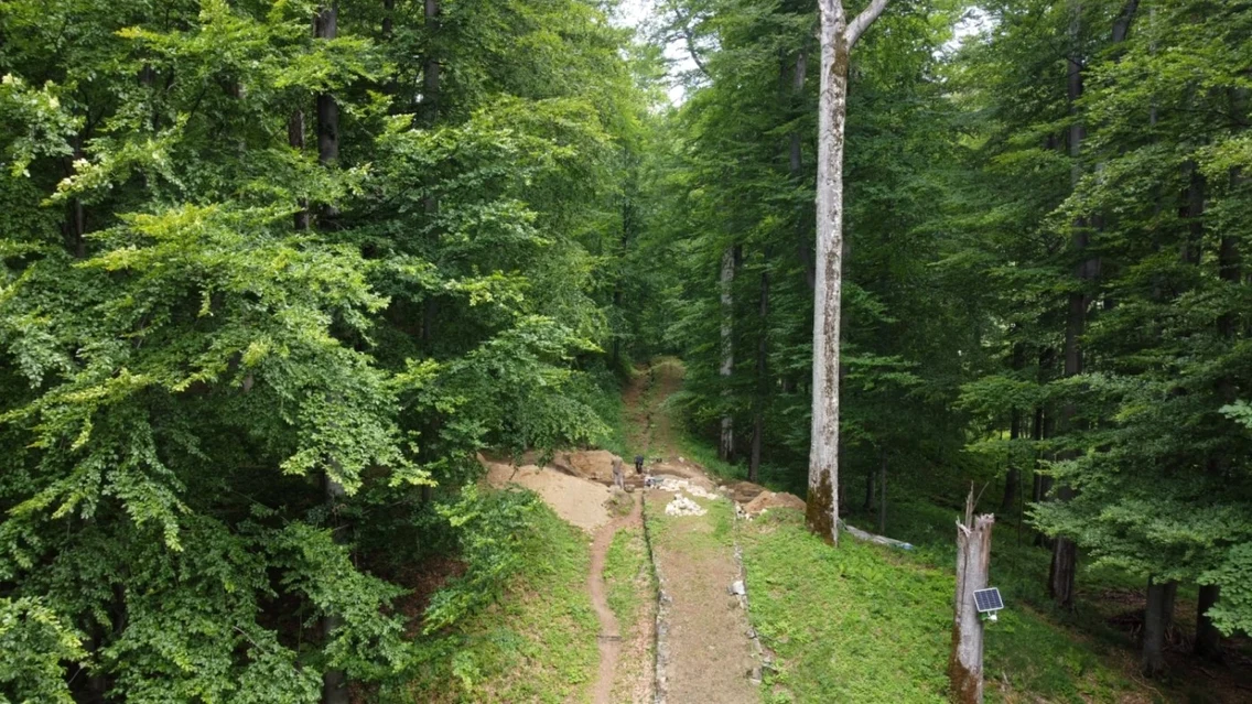 cercetari arheologice in sarmizegetusa regia foto CJ Hunedoara