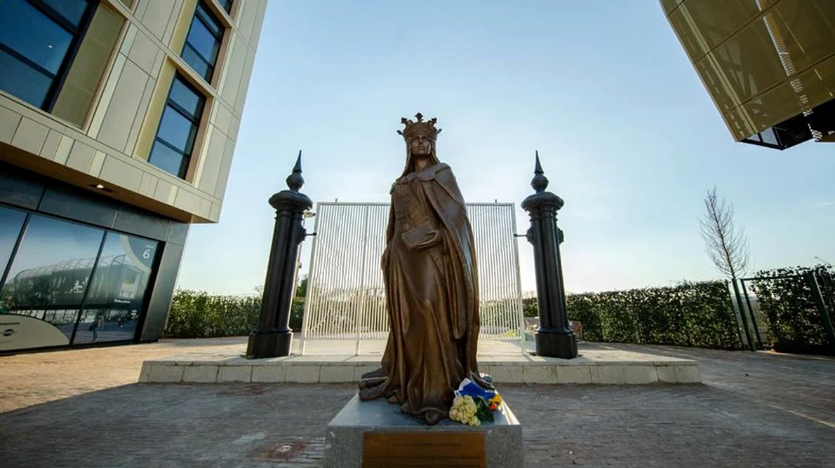 Dezbatere «Historia»: Eveniment de excepţie, statuie a Reginei Maria, dezvelită în Anglia / VIDEO jpeg