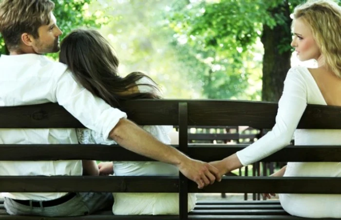 Unii bărbați nu acceptă ideea ca soțiile lor să fie ultima femeie cu care fac sexfoto: downtownerdc.com