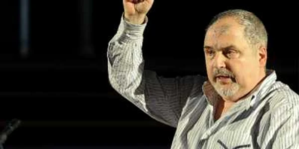 Eugen Cristea se va afla joi pe scena Teatrului „George Ciprian”