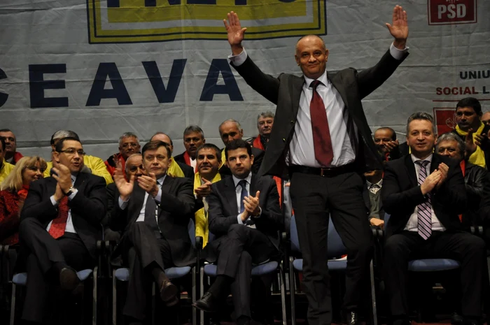 Preşedintele PNL Suceava, deputatul Ştefan Alexandru Băişanu, a dat afară doi jurnalişti de la conferinţa de presă susţinută în Palatul Administrativ Suceava. FOTO: radiotop.ro