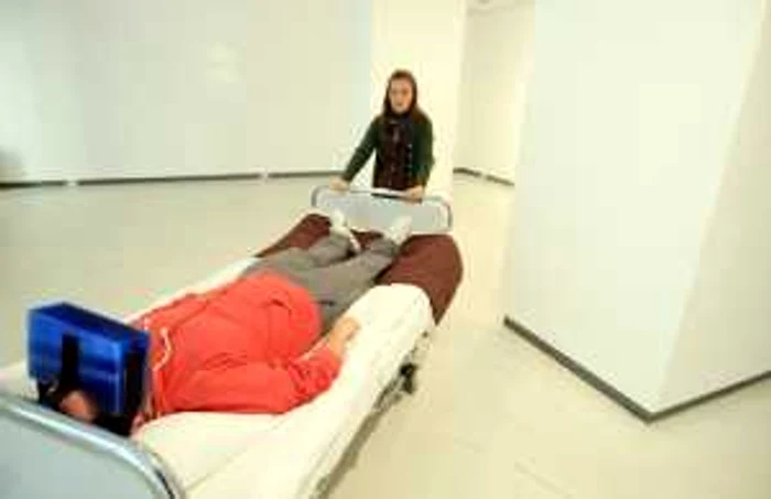 Călătorie spre lumină cu patul de spital