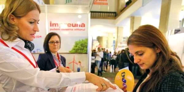 Aproape 1.700 de locuri de muncă sunt puse la bătaie de agențiile de recrutare din străinătate pentru studenți