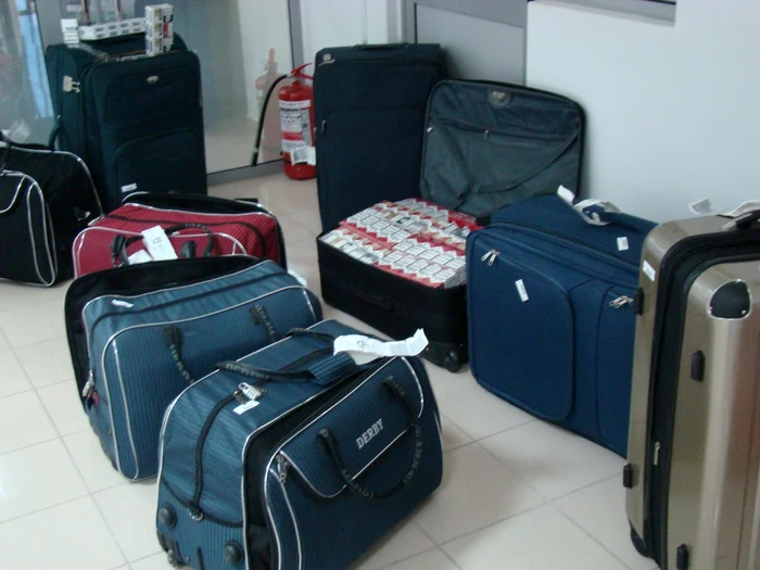 Ţigări nedeclarate au fost confiscate de autorităţile române