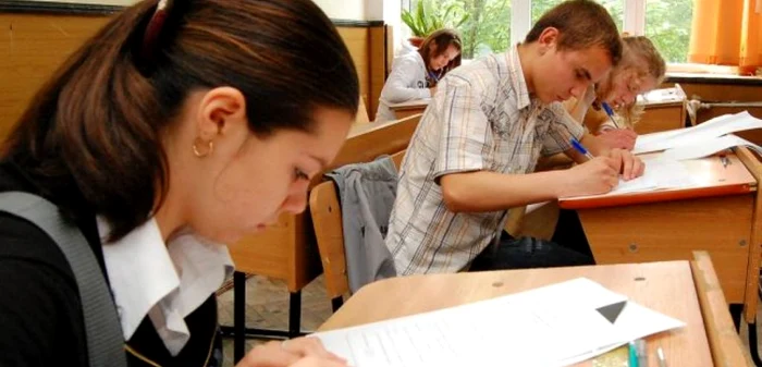 Marţi are loc examenul la Limba şi Literatura Română FOTO Adevărul