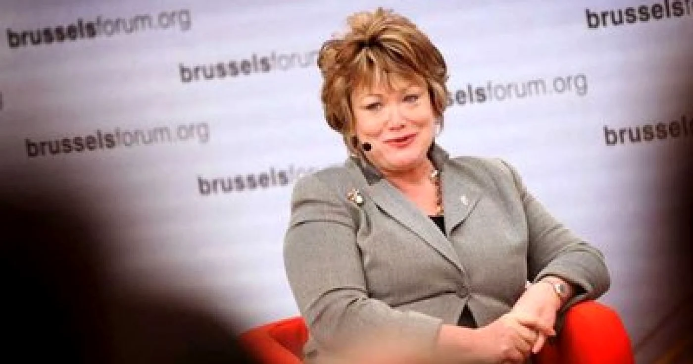 Ellen Tauscher, subsecretar de stat american 