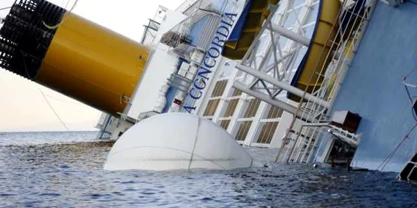 Nava Costa Concordia a naufragiat la 13 ianuarie Foto: AFP