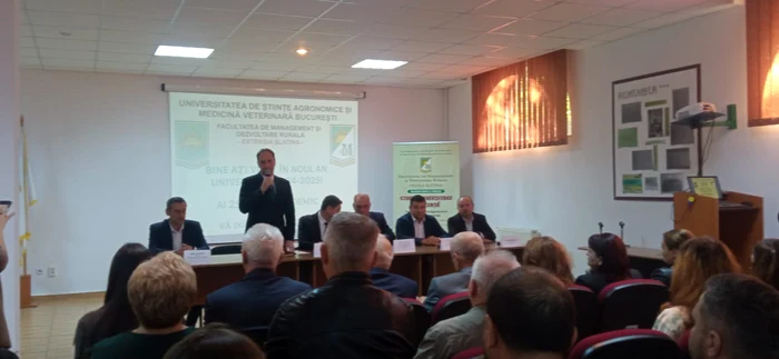 Și studenții USAMV Filiala Slatina au început anul universitar FOTO: T. Trușcă