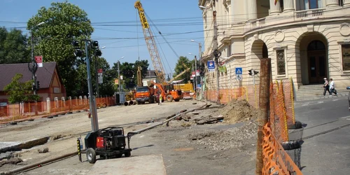 Traficul din intersecţia de la Fundaţie