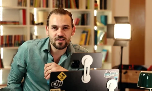 Alex Bordei Senior Programmer AI Expert Coordonator Productivitate cu AI in business png