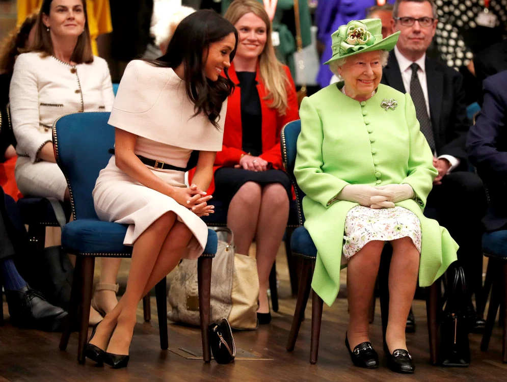 Meghan Markle și Regina par să se înțeleagă de minune