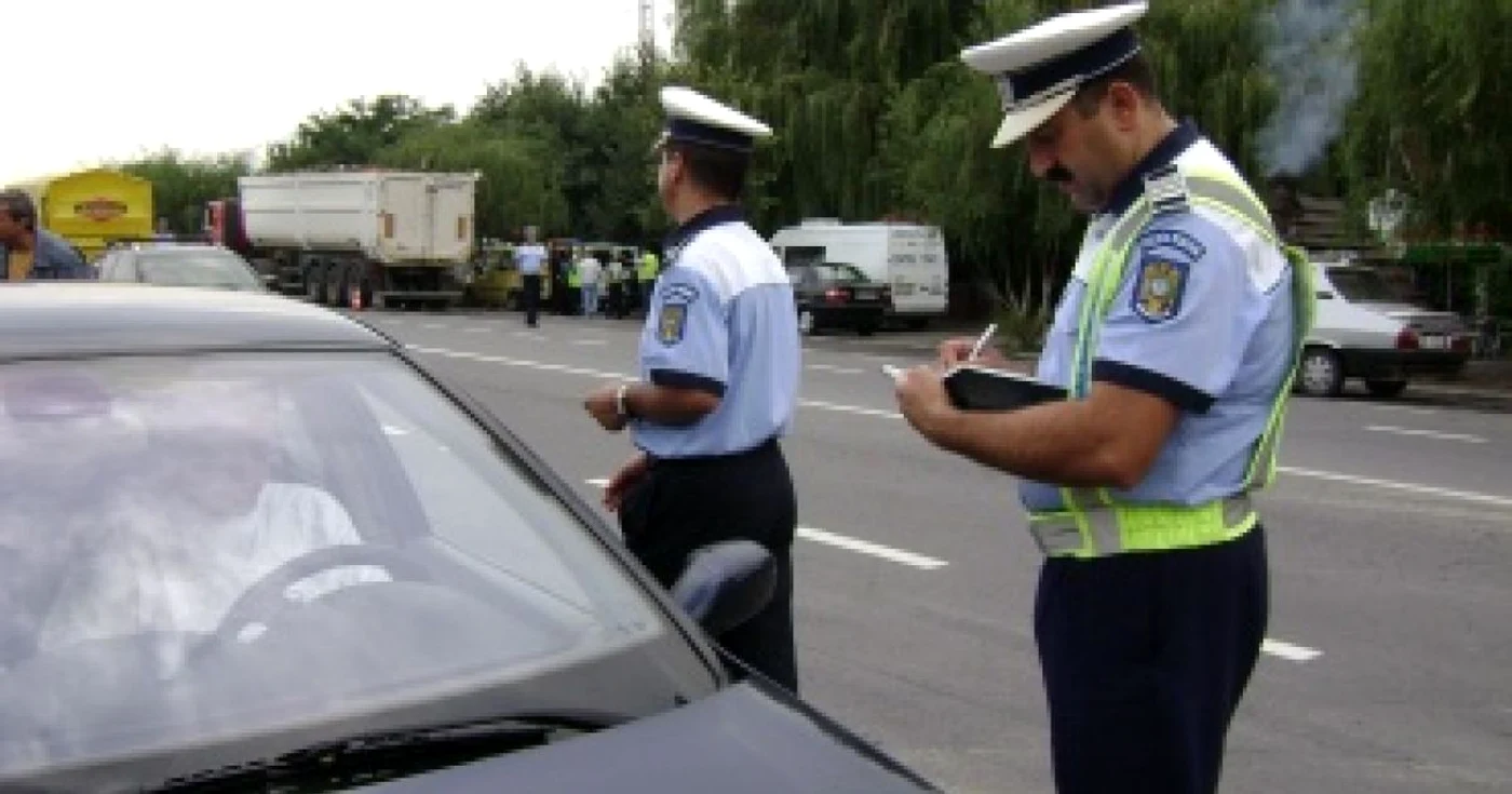 Bacău: Șoferii vitezomani au fost prinși de polițiști