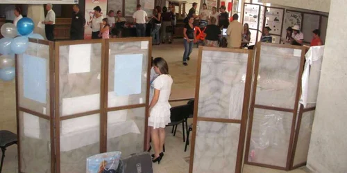 Jointec Satu Mare - Joaca de-a afacerea pe băncile şcolii