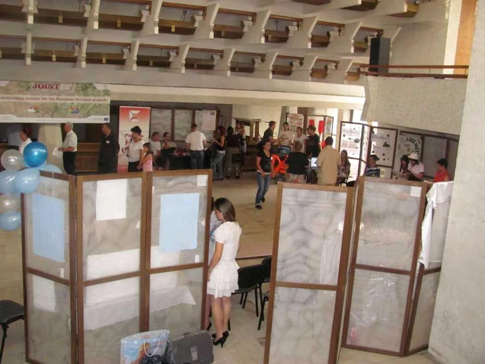 Jointec Satu Mare - Joaca de-a afacerea pe băncile şcolii