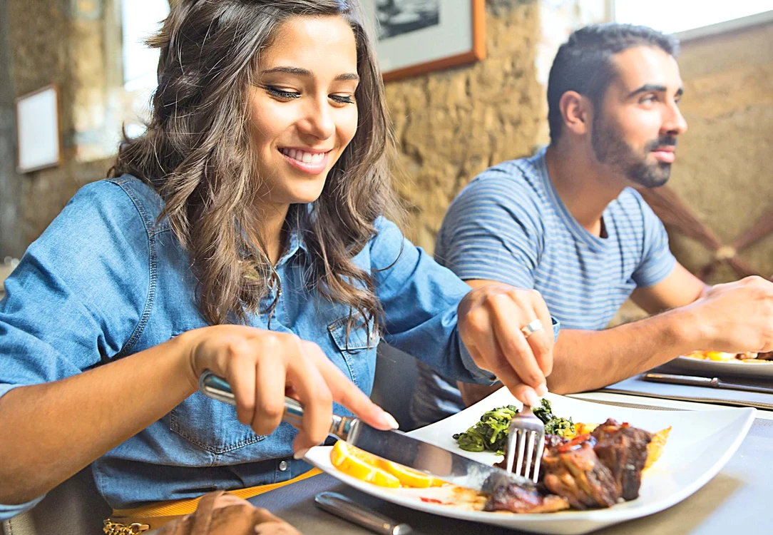 
    Restaurantele îşi seduc clienţii cu mâncăruri sofisticate  
