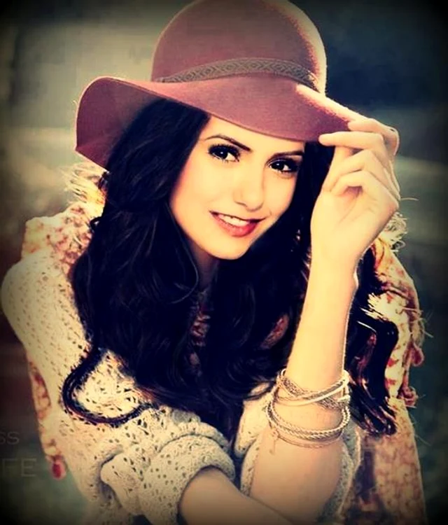 Nina Dobrev (Foto: FACEBOOK)