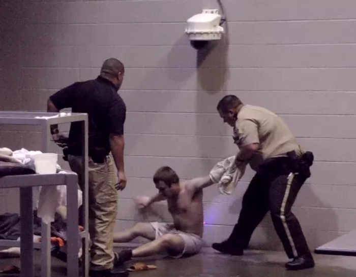 Voluntarii au fost supuși la violență fizică extremă și la agresiuni sexuale