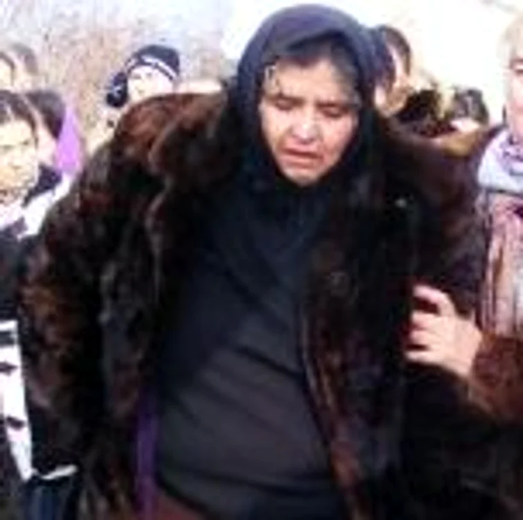 Mama lui Leo