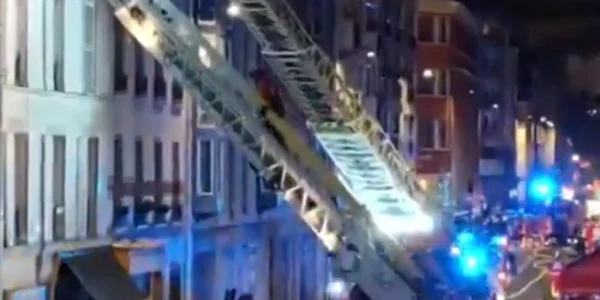 Paris strada Amelot jfif