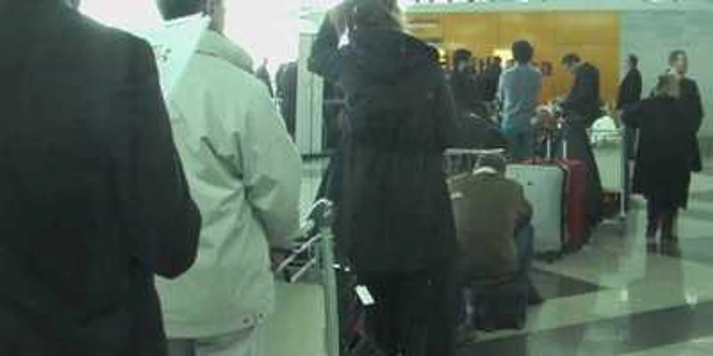 Persoane în aeroport