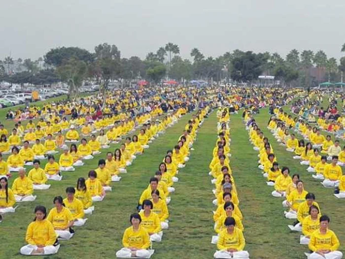 Grupare religioasa chineza Falun Gong FOTO Courier Mail