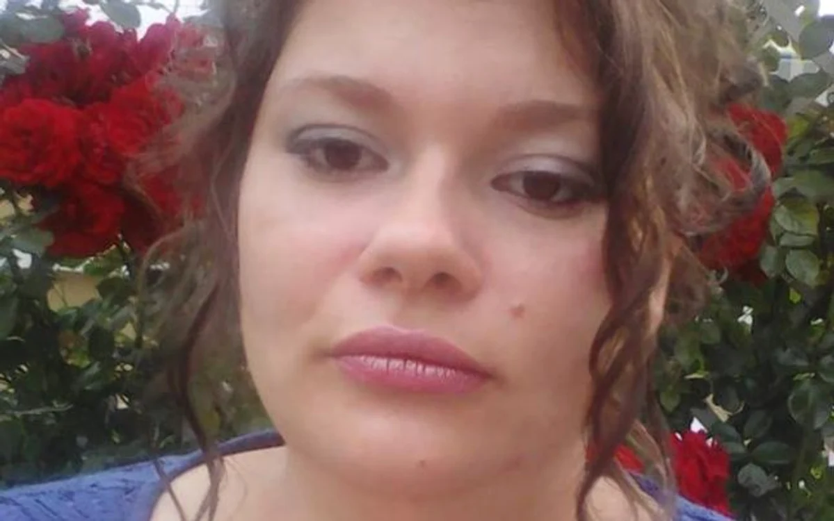 
    Arabela Şaran e acuzată că la scurt timp după ce a născut şi-a ucis copilul, abandonându-l într-un tomberon foto: adevarul.ro  