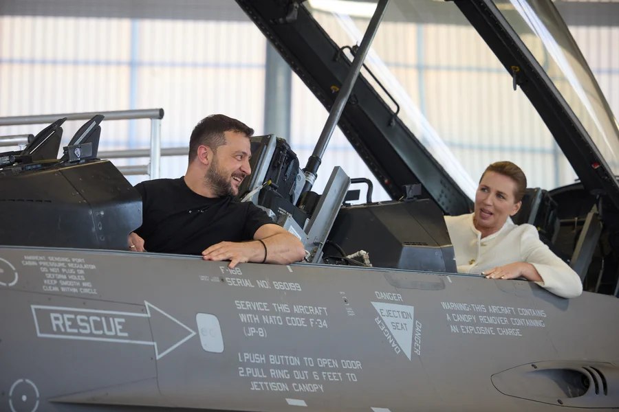 Reacția lui Zelenski după decizia Danemarcei și a Țărilor de Jos de a livra Ucrainei 61 de avioane F-16