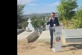 Mario De Mezzo conferinta în cimitir captură Facebook Mario De Mezzo jpg