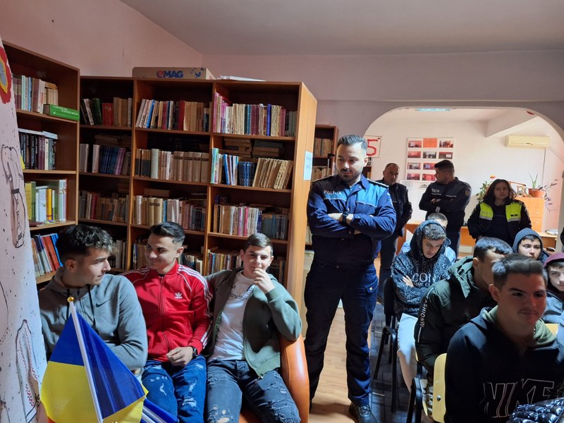 Hoții și vardiștii în comuna doljeană Călărași. Un primar aleargă cu poliția chiulangii și ceartă public profesorii
