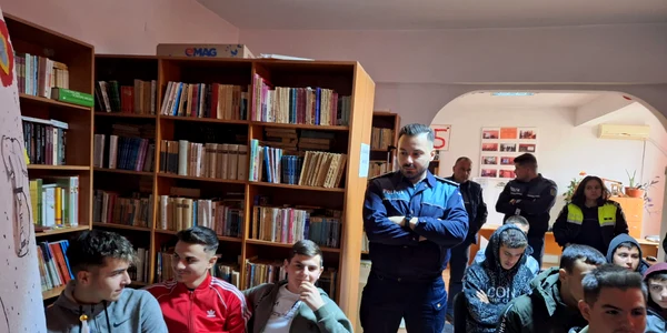 actiune tematica toleranta liceul tehnologic calarasi dolj   foto fb liceu calarasi jpg