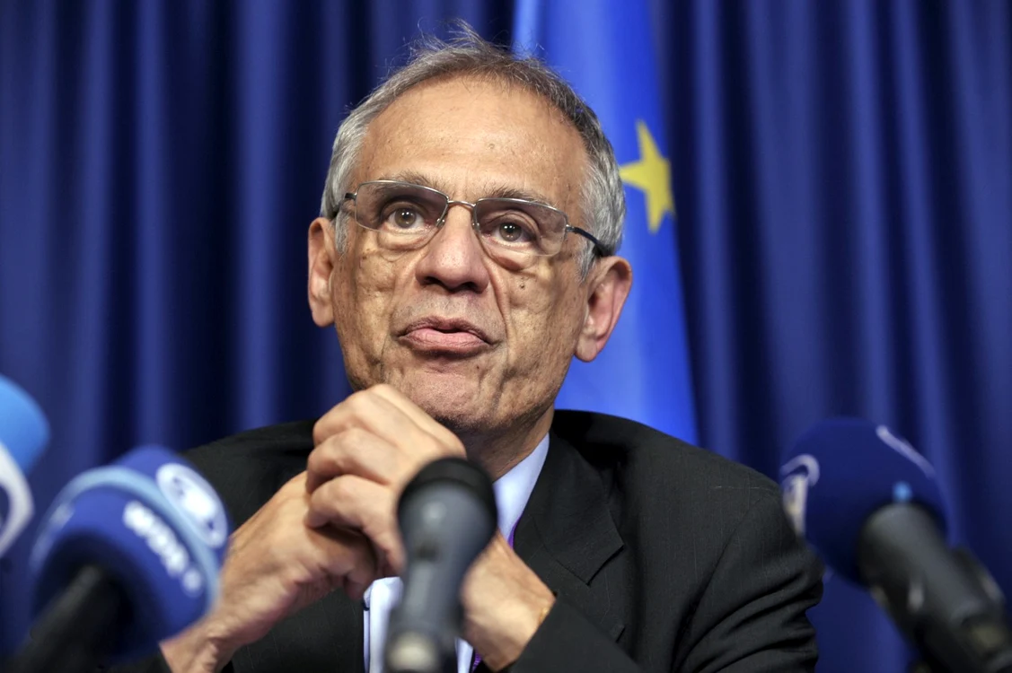 Michael Sarris, ministrul demisionar de Finanţe