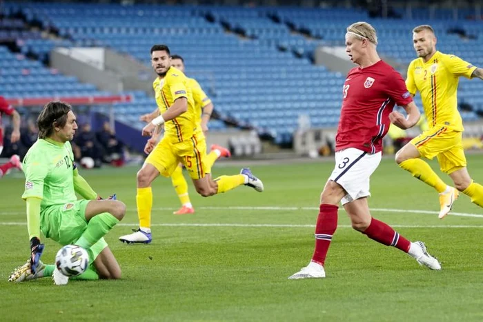 
    Tătărușanu a salvat alte câteva goluri în fața lui HaalandFOTO: EPA  