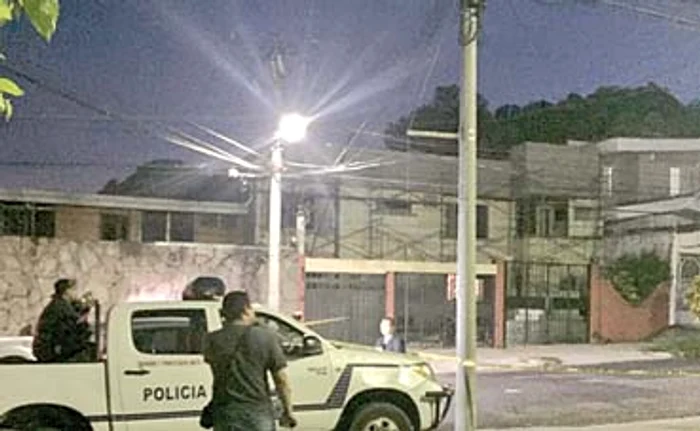 
    Aici a avut  loc crima  